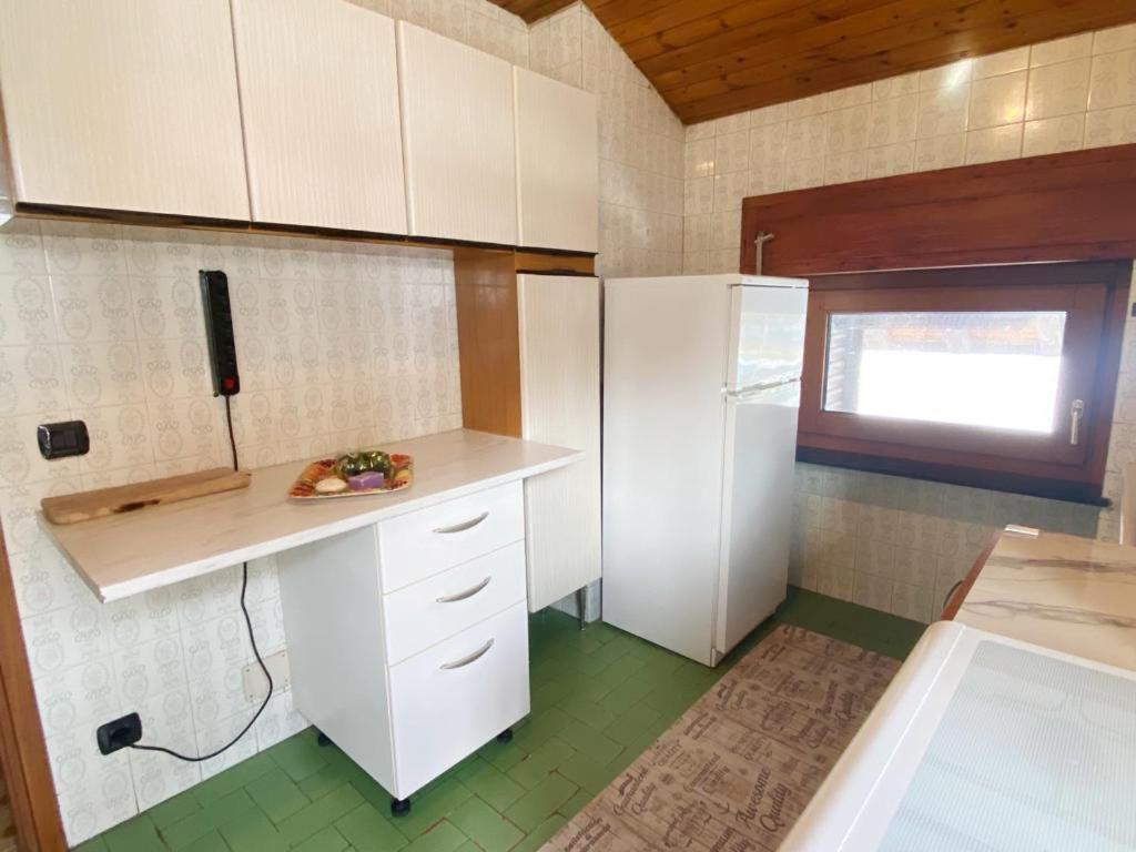 La Rondine - Appartamento Panoramico 6 Posti Letto In Villetta Champoluc Kültér fotó