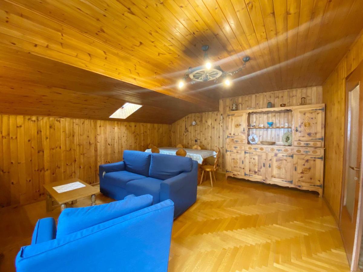 La Rondine - Appartamento Panoramico 6 Posti Letto In Villetta Champoluc Kültér fotó